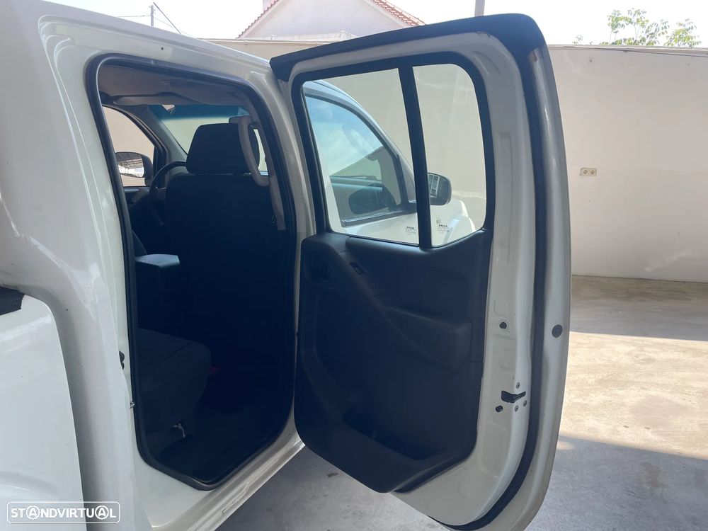 Nissan NAVARA 2.5 DCI 4X4 - 20