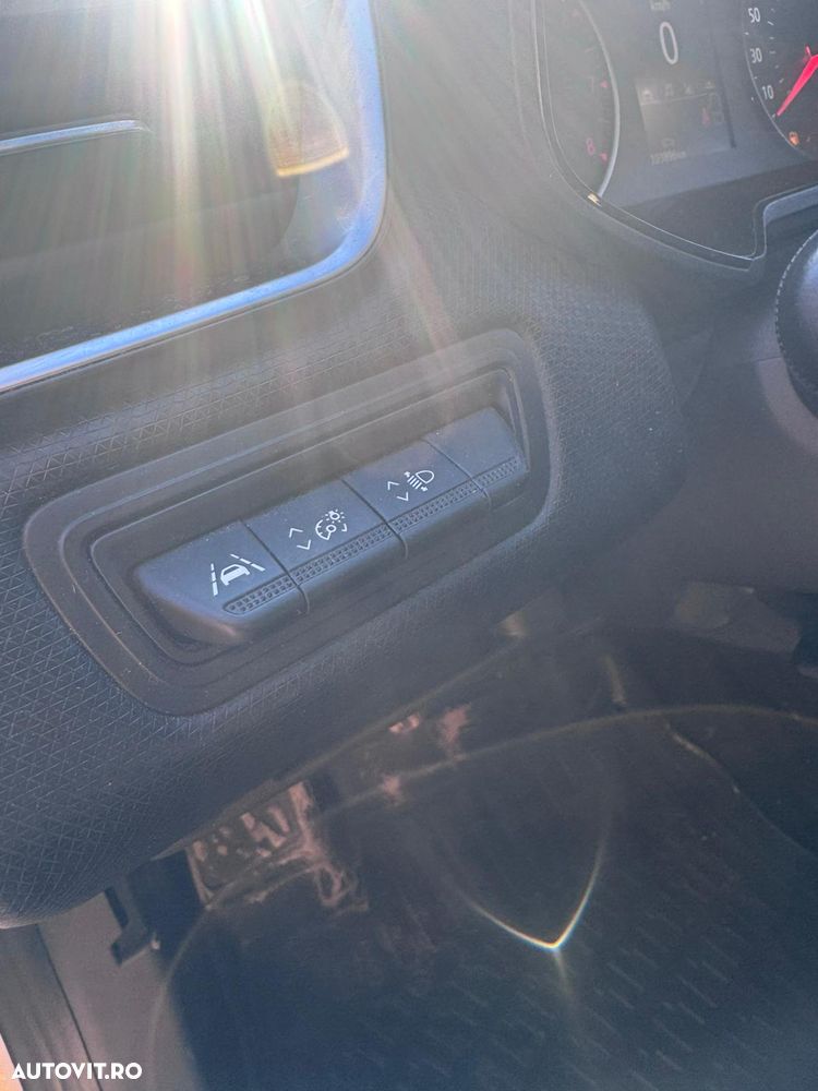 Renault Clio V TCe 90 Evolution - 14