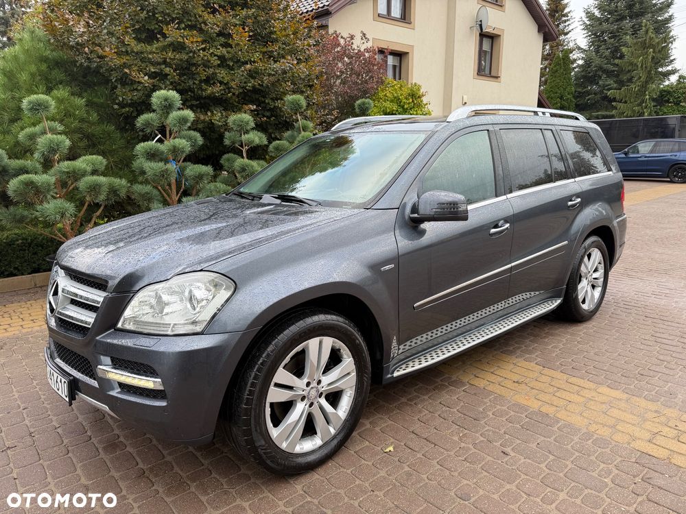 Mercedes-Benz GL 350 CDI BlueEff - 1