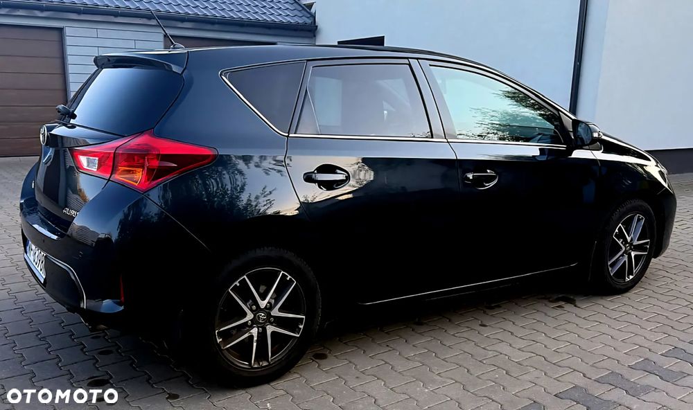 Toyota Auris 1.6 Dynamic - 4