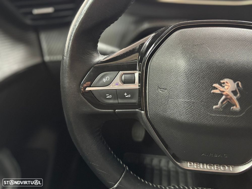 Peugeot 208 1.2 PureTech Allure Pack - 14
