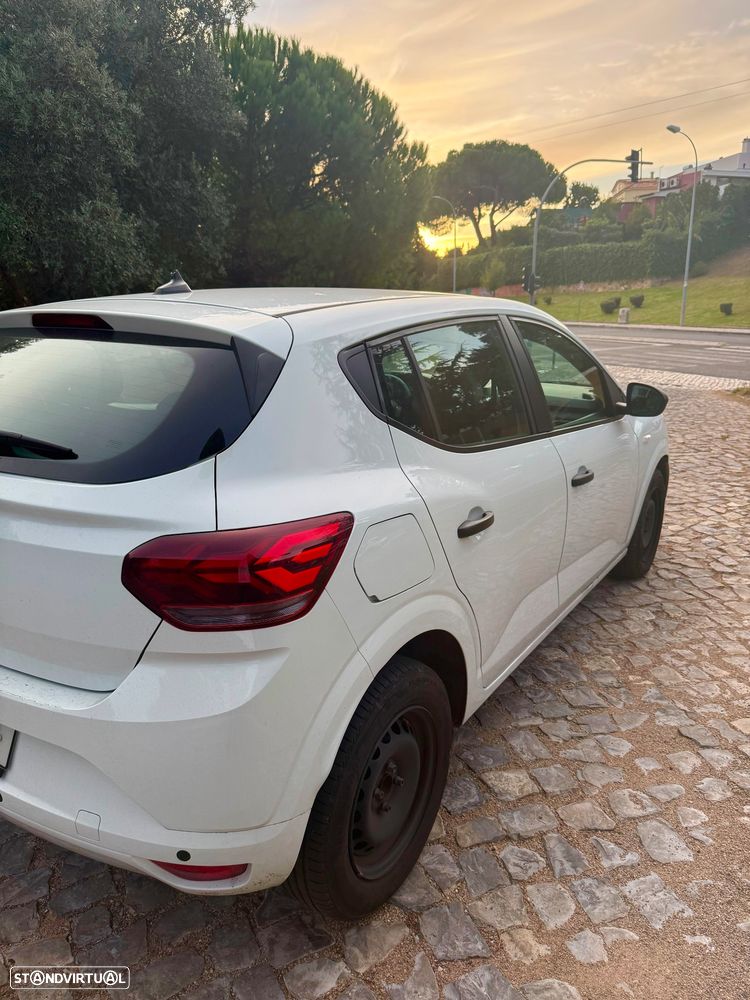 Dacia Sandero - 1