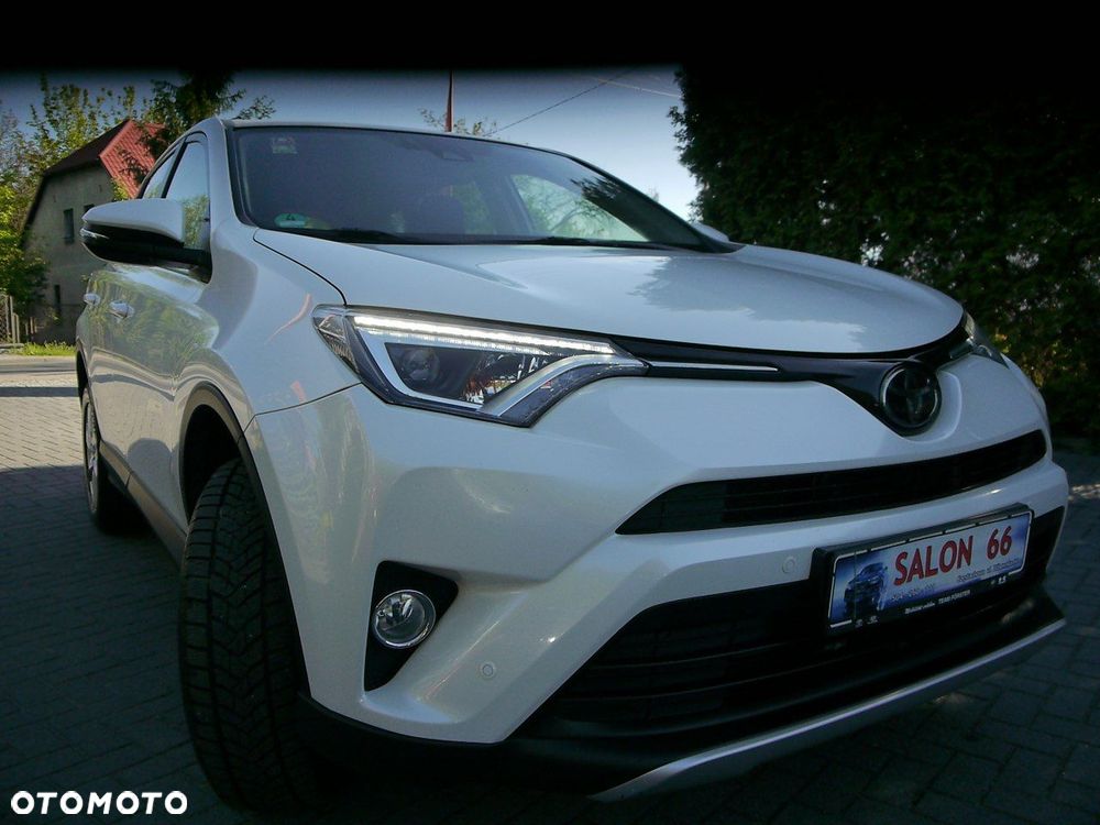 Toyota RAV4 2.0 D-4D Premium 4x2 - 11