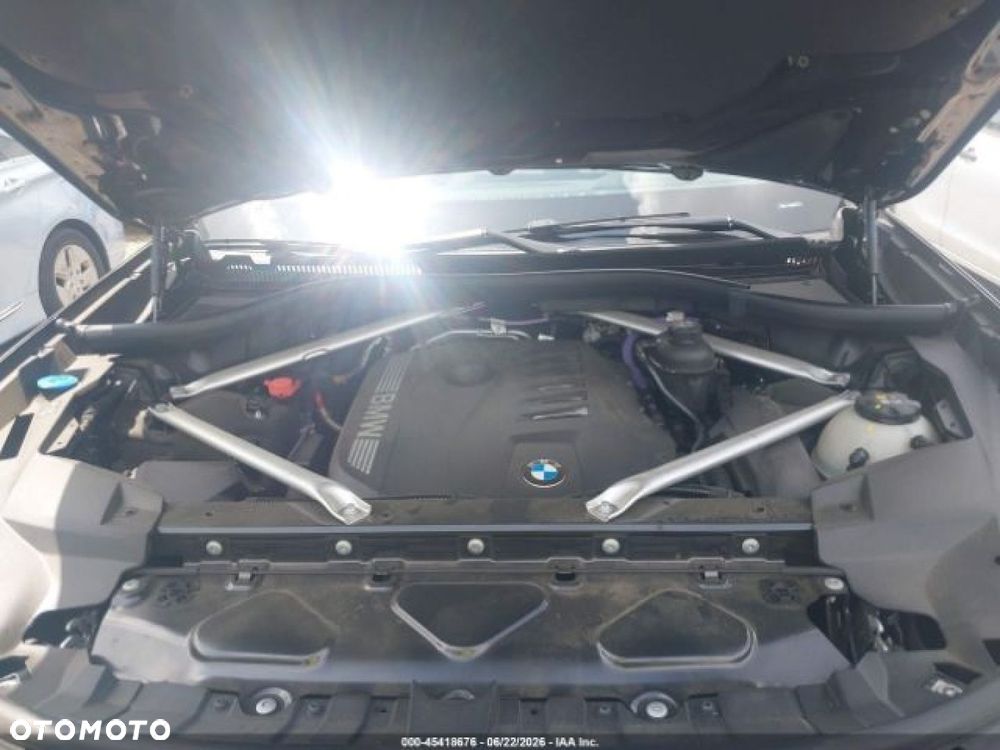 BMW X7 - 12