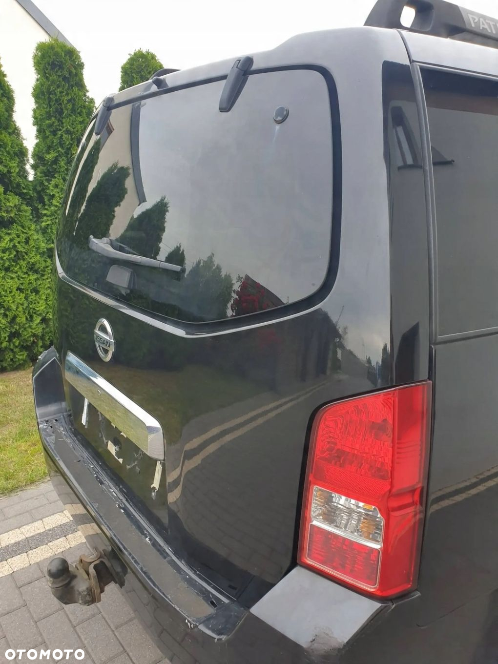 NISSAN PATHFINDER R51 SZYBA KLAPA BAGAŻNIKA GN0 - 8