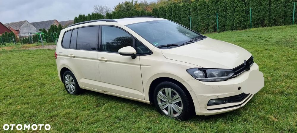 Volkswagen Touran - 3