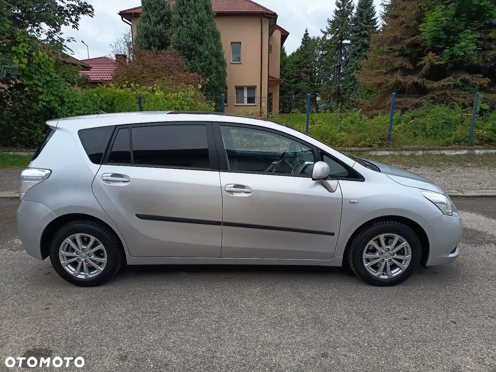 Toyota Verso 1.8 Travel - 13