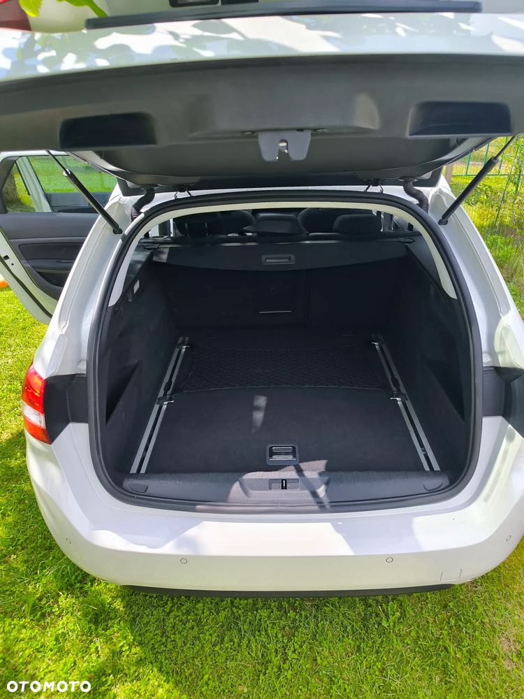Peugeot 308 1.2 PureTech Allure S&S - 9