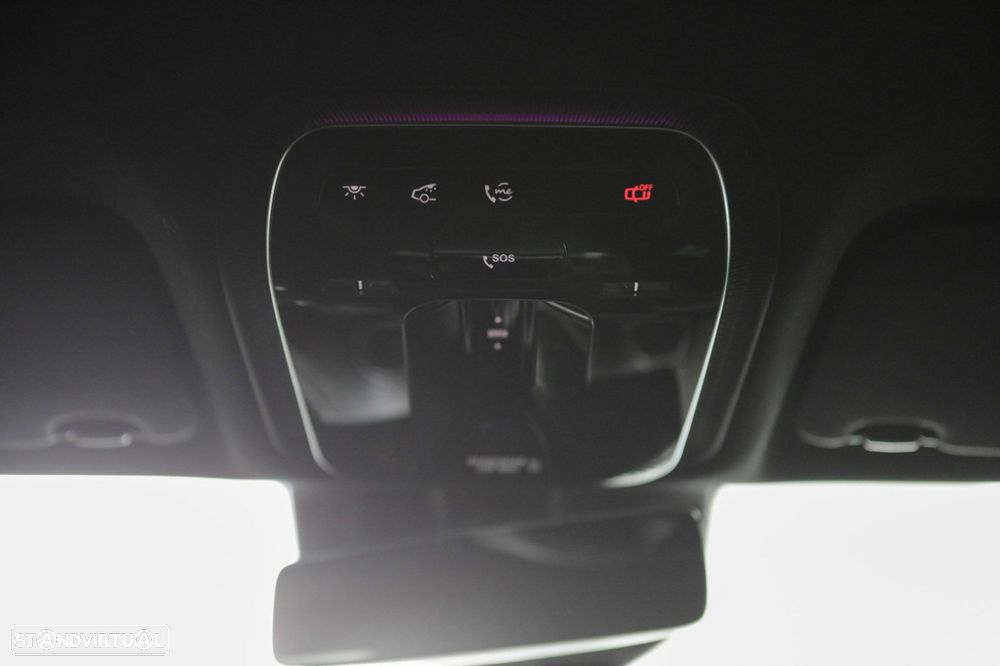 Mercedes-Benz C 300 e AMG Line - 38