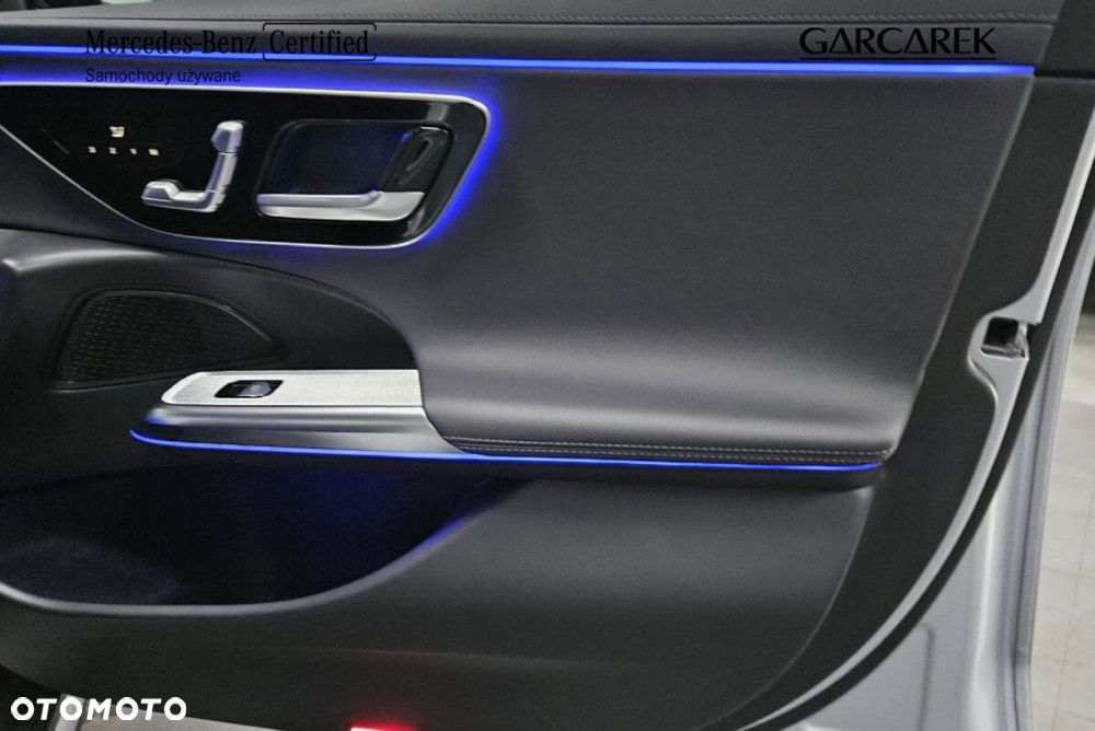 Mercedes-Benz Klasa E - 27