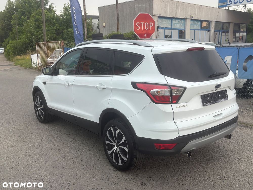Ford Kuga 1.5 EcoBoost 2x4 Cool & Connect - 14