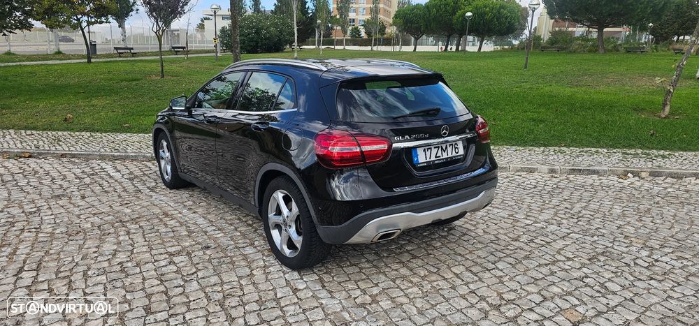 Mercedes-Benz GLA 200 d Aut. - 5