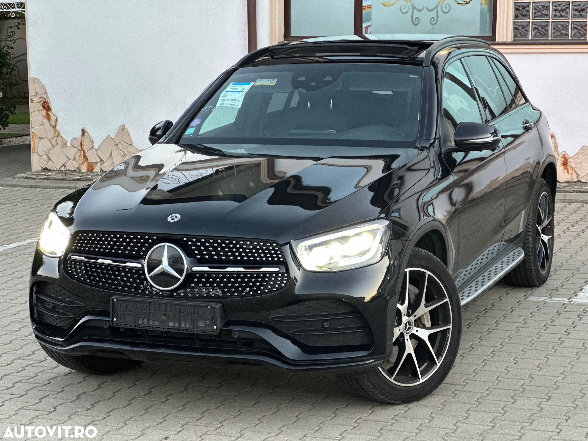 Mercedes-Benz GLC 300 de 4Matic 9G-TRONIC AMG Line Plus - 1