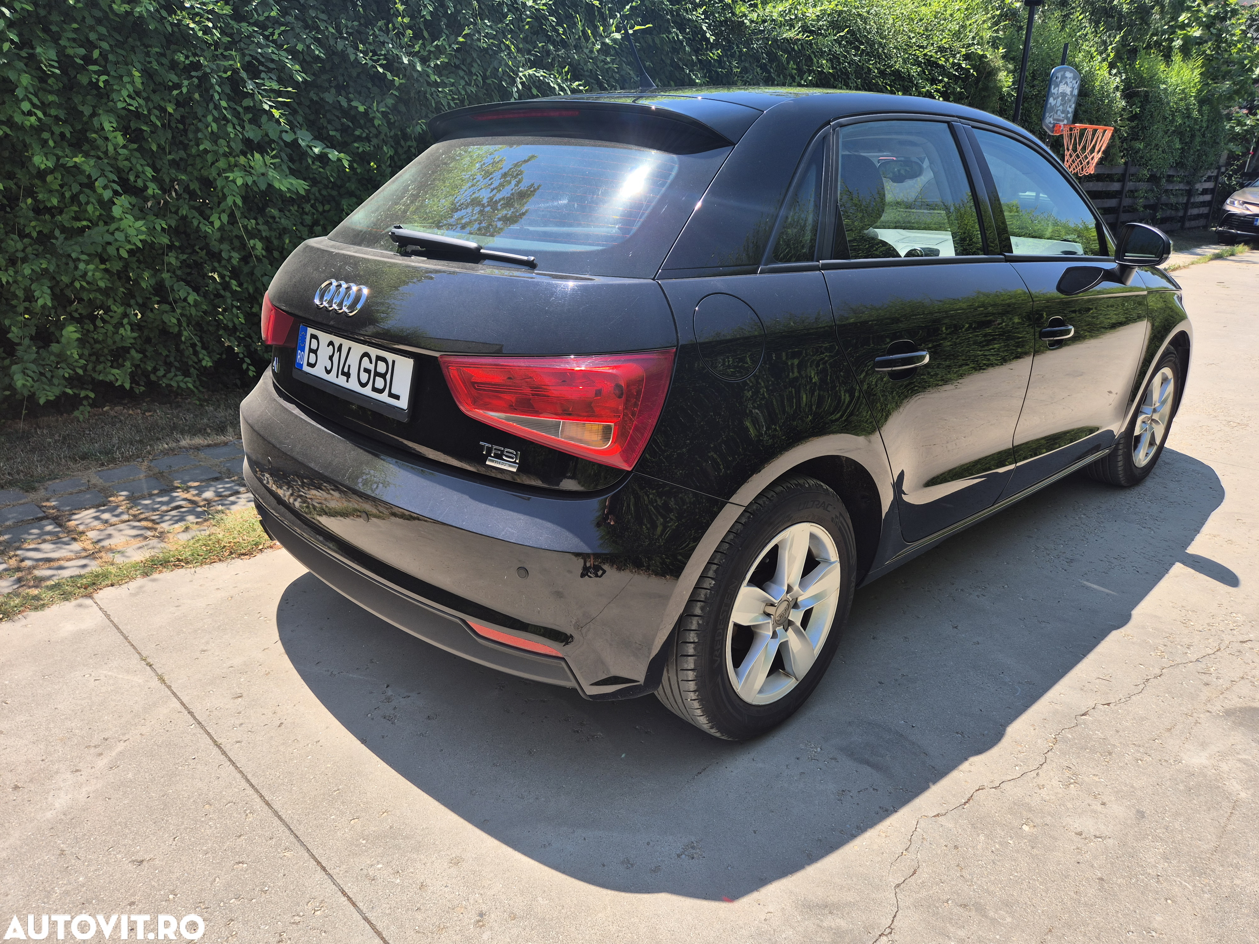 Audi A1 Sportback 1.0 TFSI S tronic - 2