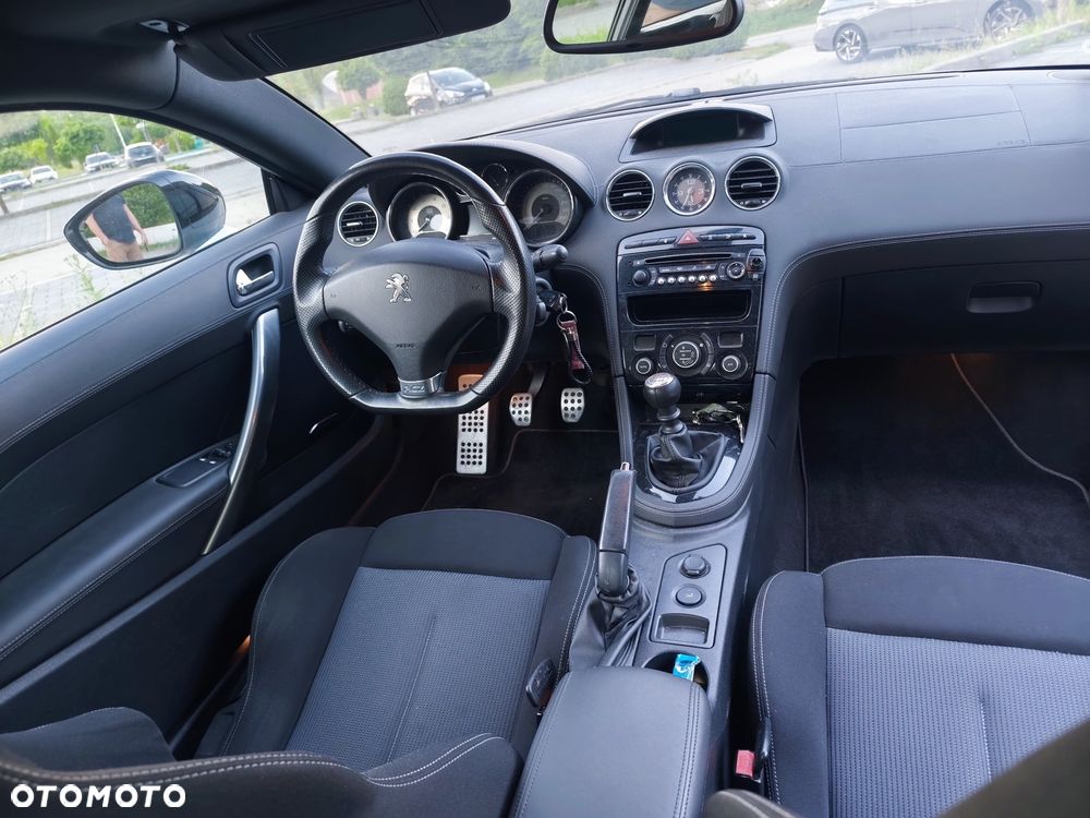 Peugeot RCZ 1.6 200 THP - 16