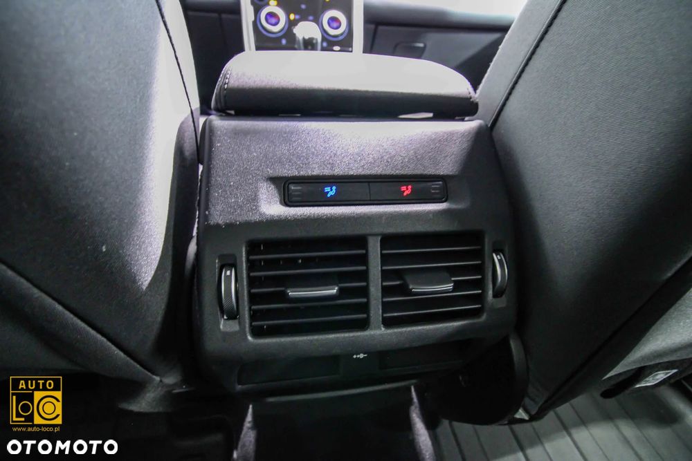 Land Rover Discovery Sport 2.0 D180 SE - 31