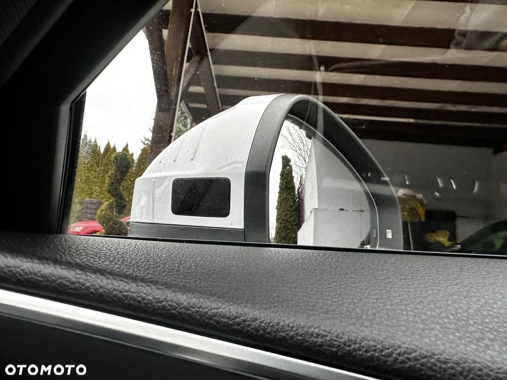 Audi A4 Avant 40 TDI quattro S tronic S line - 22