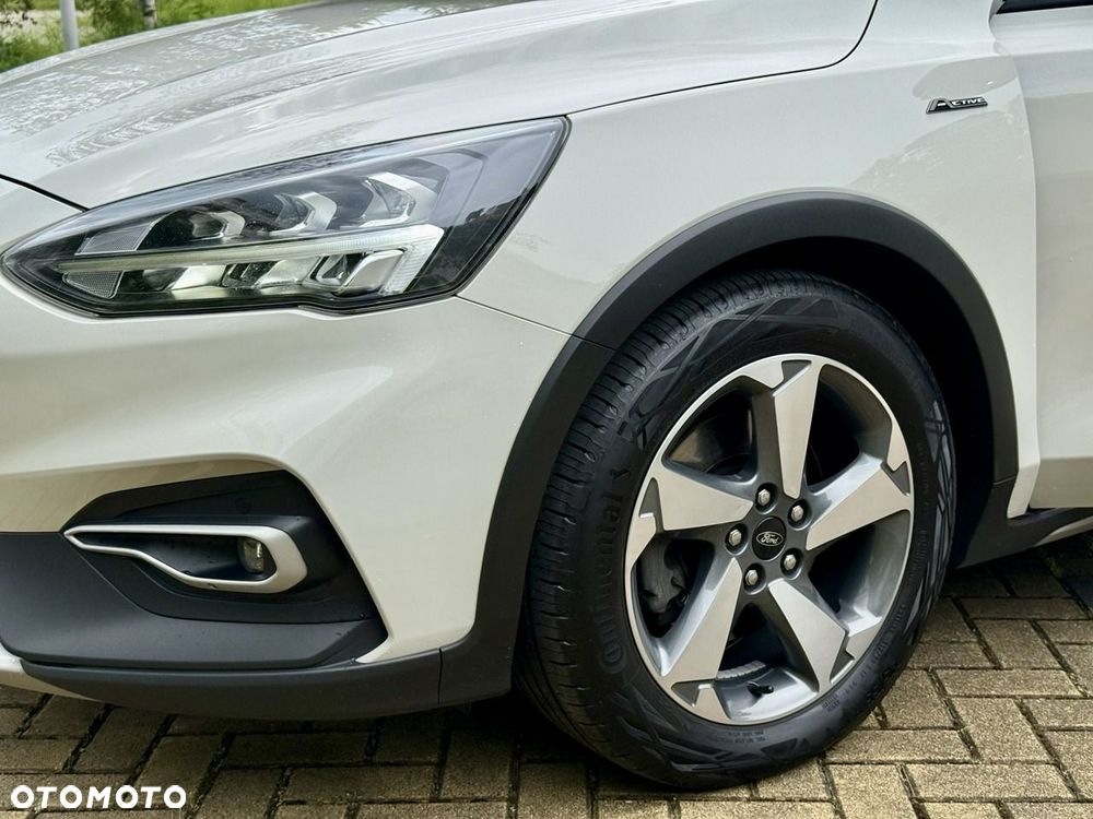 Ford Focus - 32