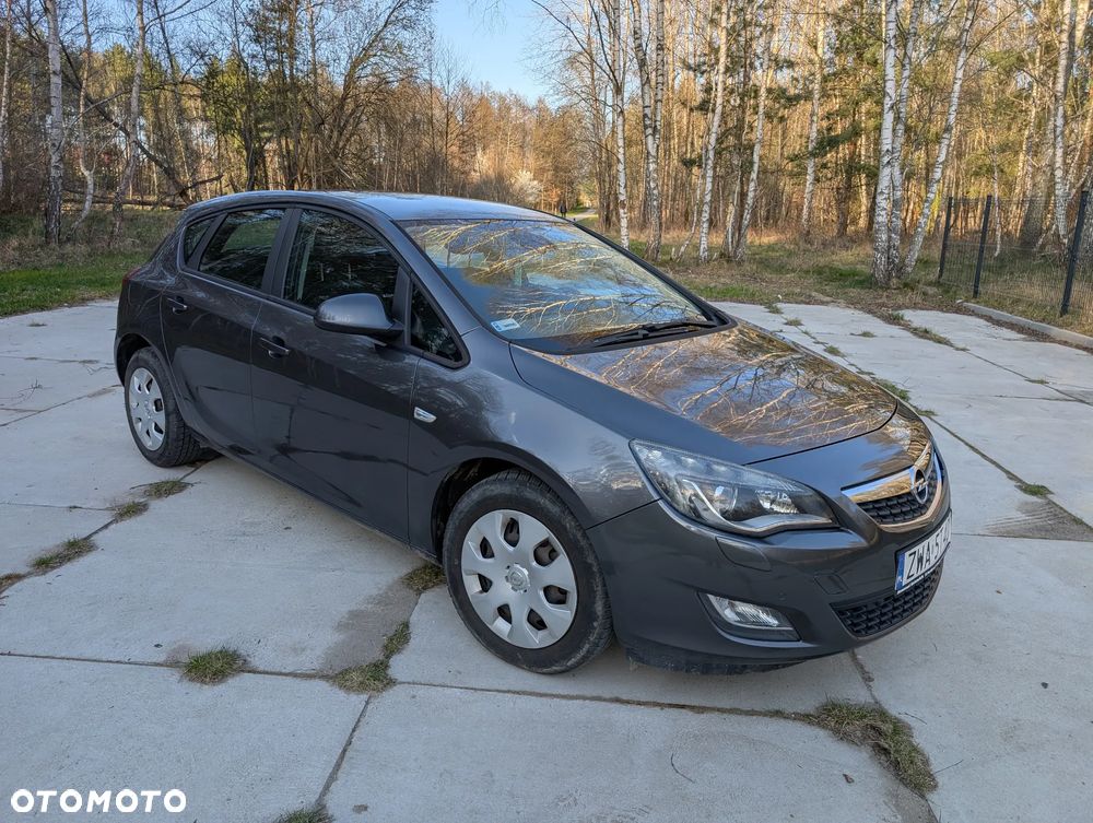 Opel Astra 1.6 Cosmo EasyTronic - 1