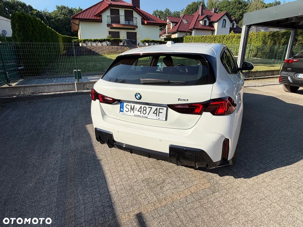 BMW Seria 1 120 mHEV - 4