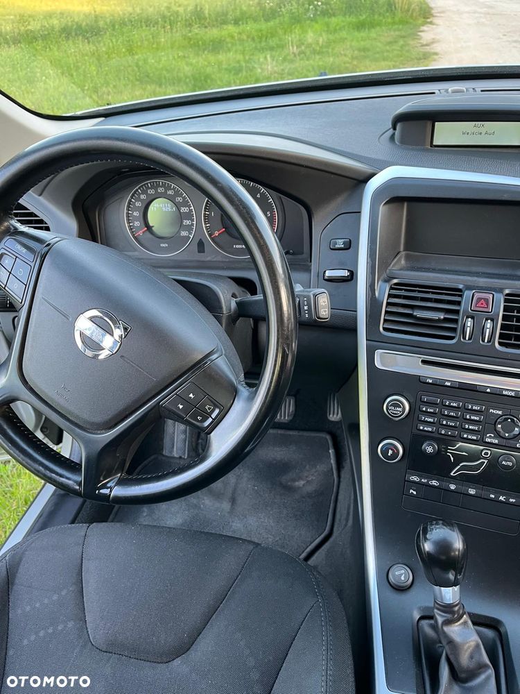 Volvo XC 60 2.4D Kinetic - 22