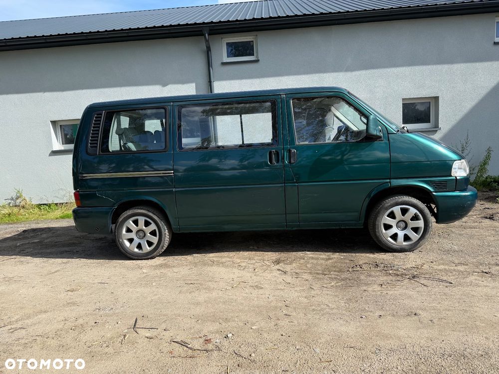Volkswagen Multivan Standard - 10