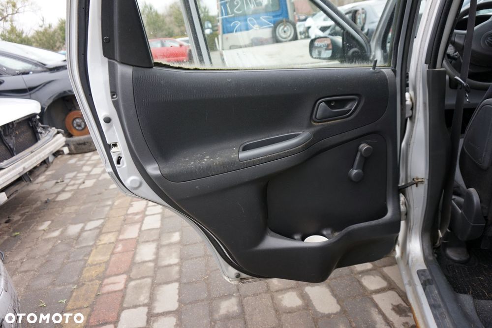 DRZWI TYLNE LEWE IGNIS II Z2S  SREBRNY SUZUKI 2003-2011 - 9