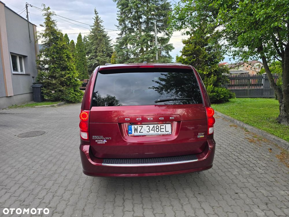 Dodge Grand Caravan - 35