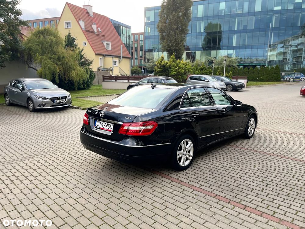 Mercedes-Benz Klasa E 220 CDI BlueEff Avantgarde - 6