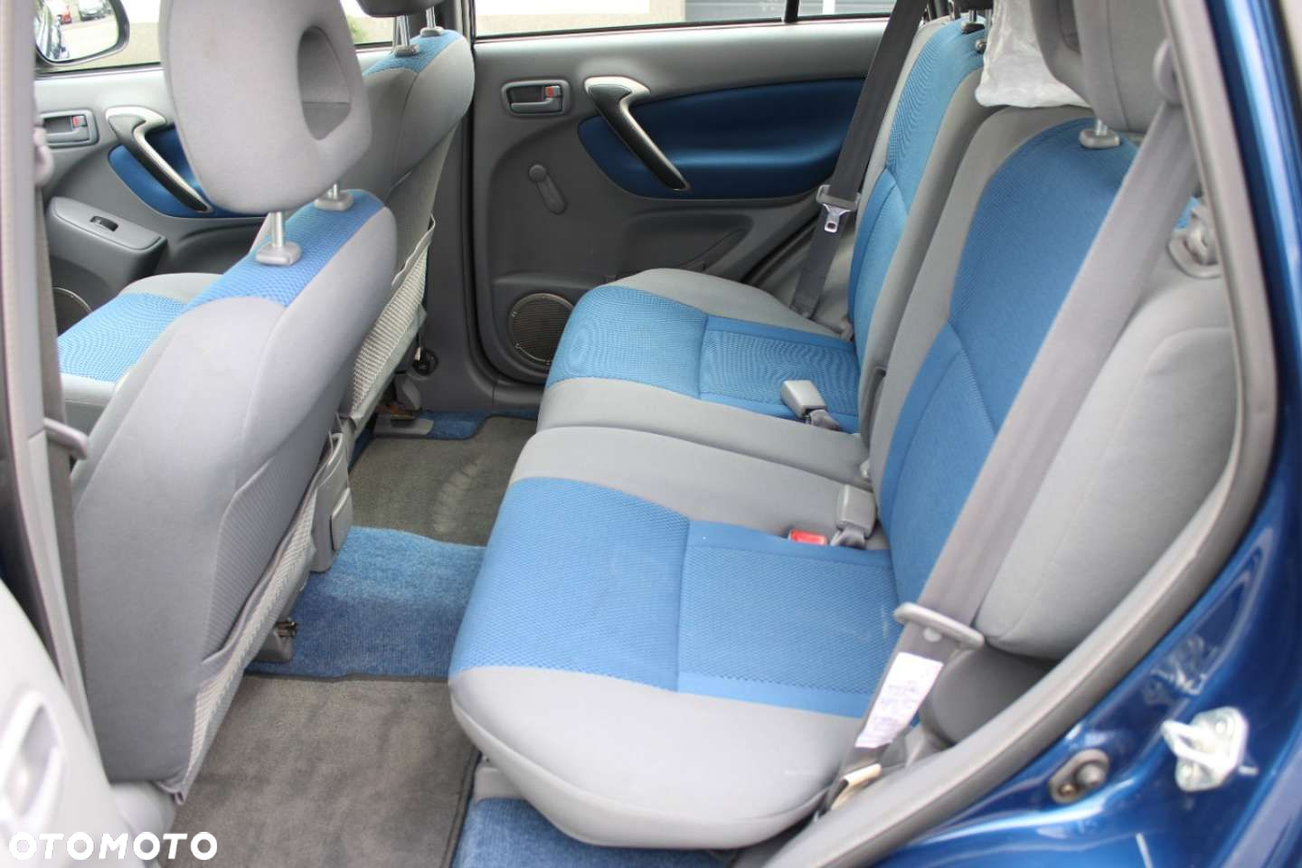 Toyota RAV4 - 24