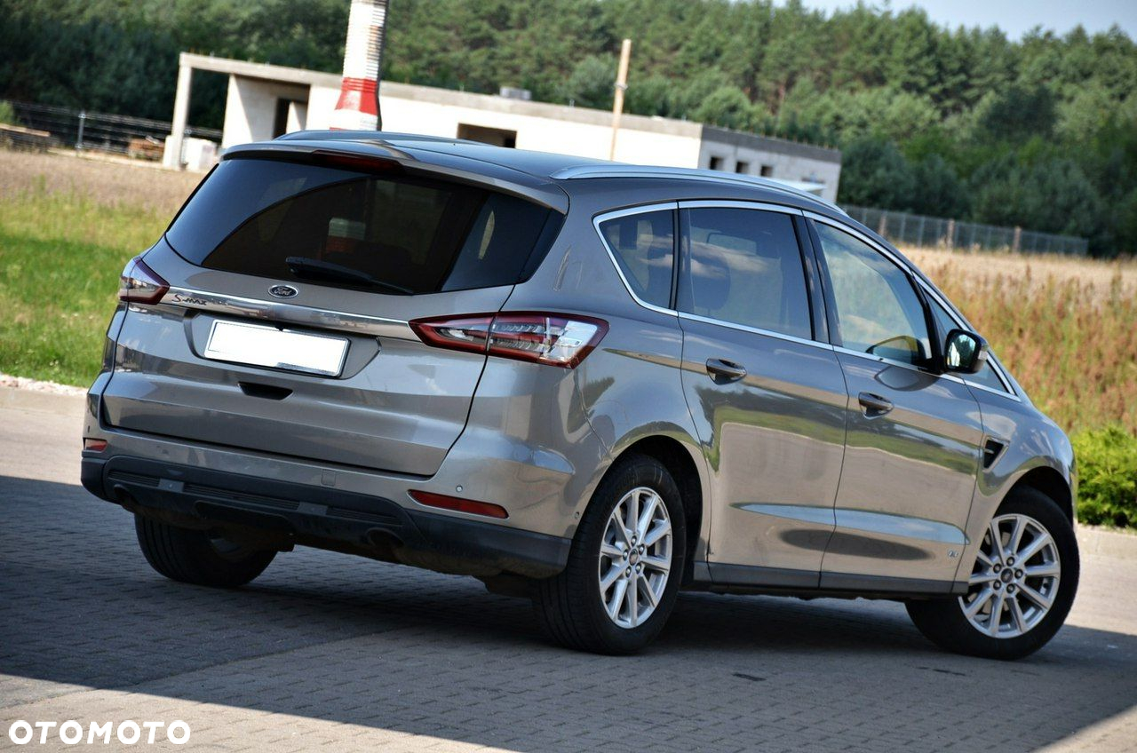 Ford S-Max - 9