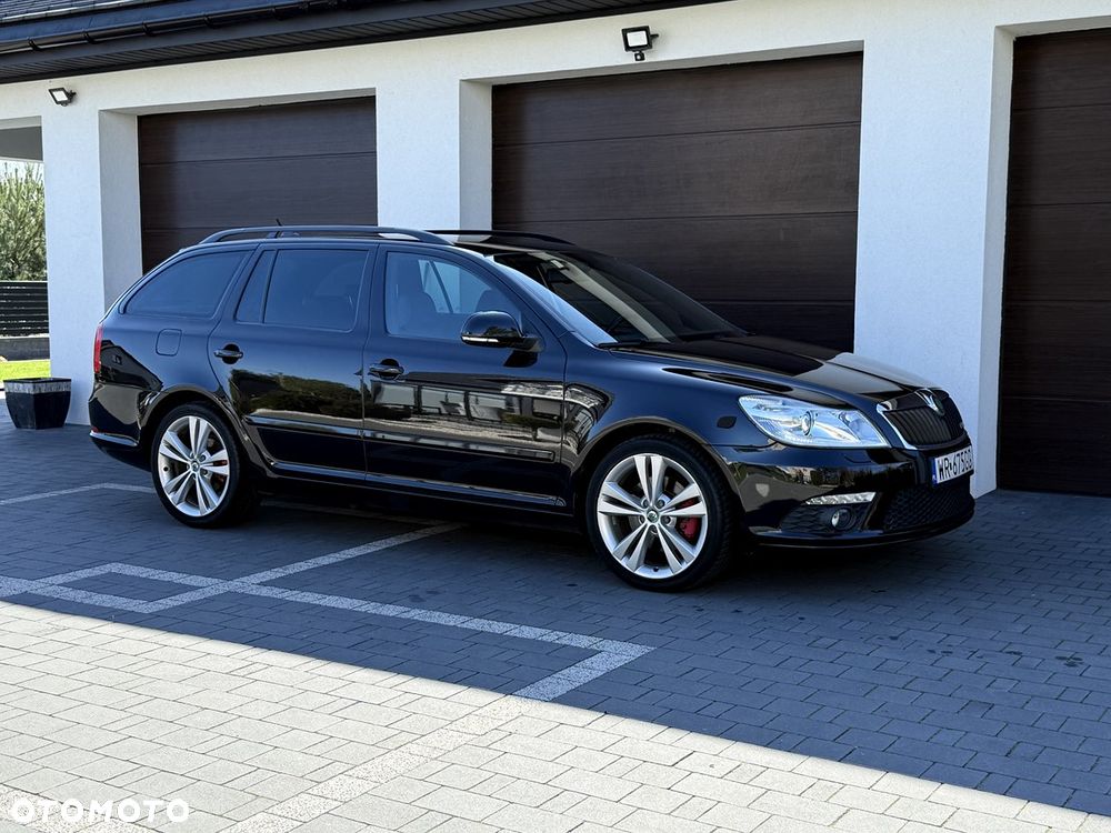 Skoda Octavia 2.0 TSI RS - 10