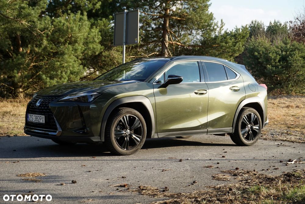 Lexus UX - 2