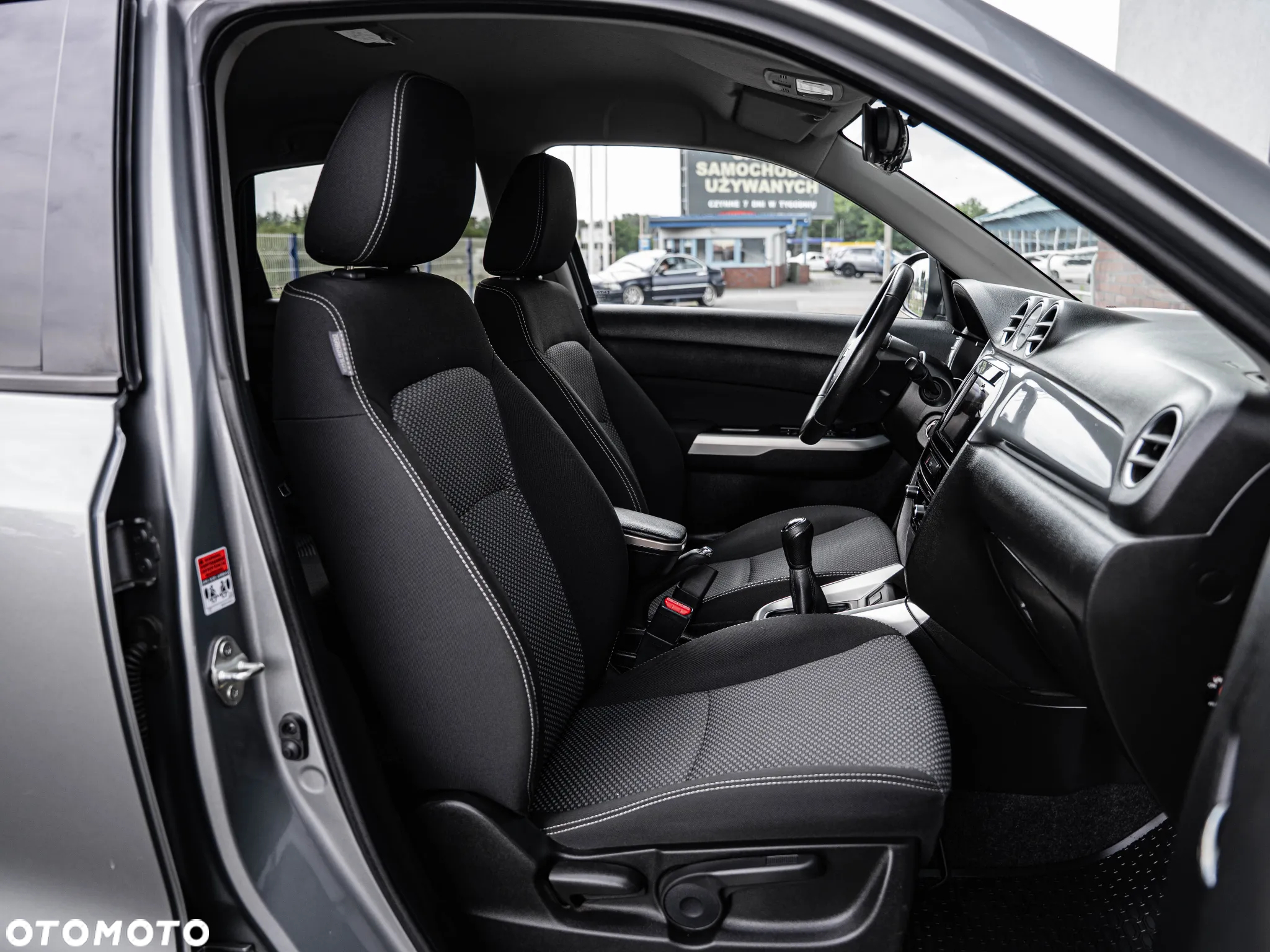 Suzuki Vitara 1.6 Comfort 2WD - 24
