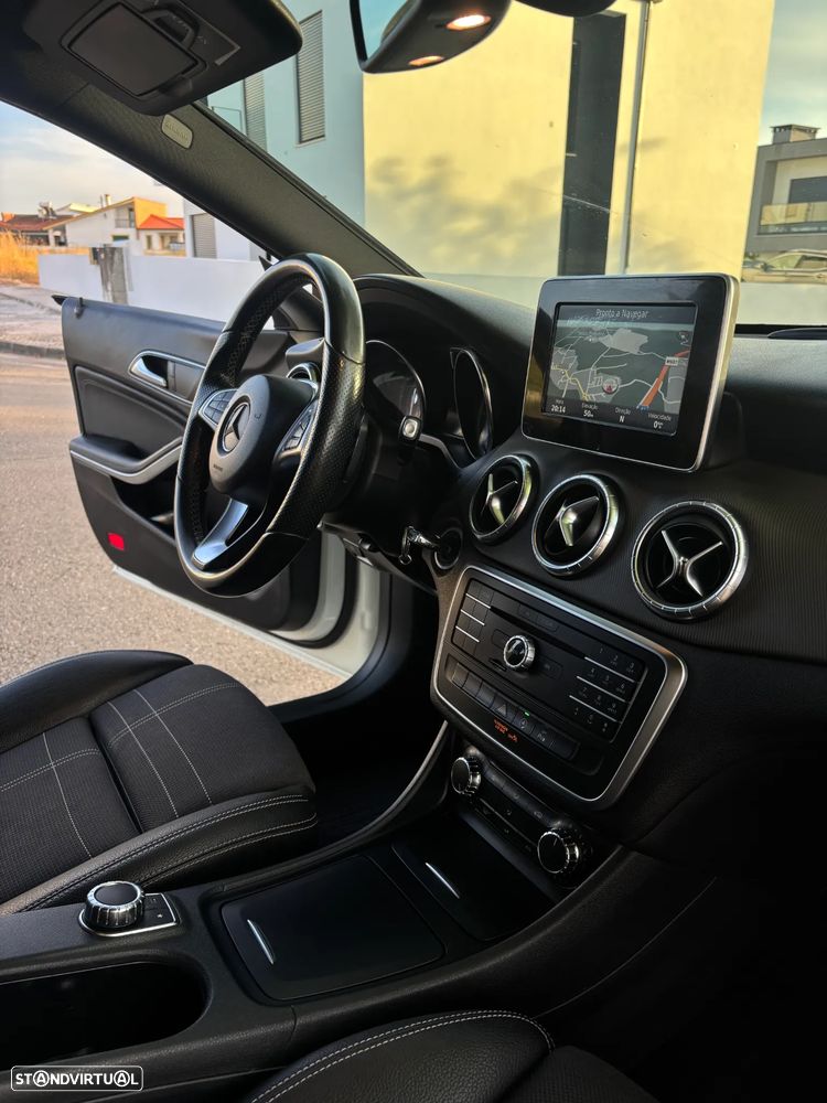 Mercedes-Benz CLA 180 d 7G-DCT Urban - 22