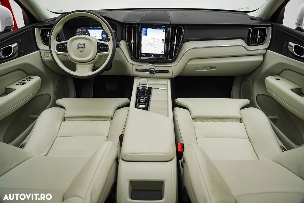 Volvo XC 60 Recharge T6 Twin Engine eAWD Inscription Expression - 25