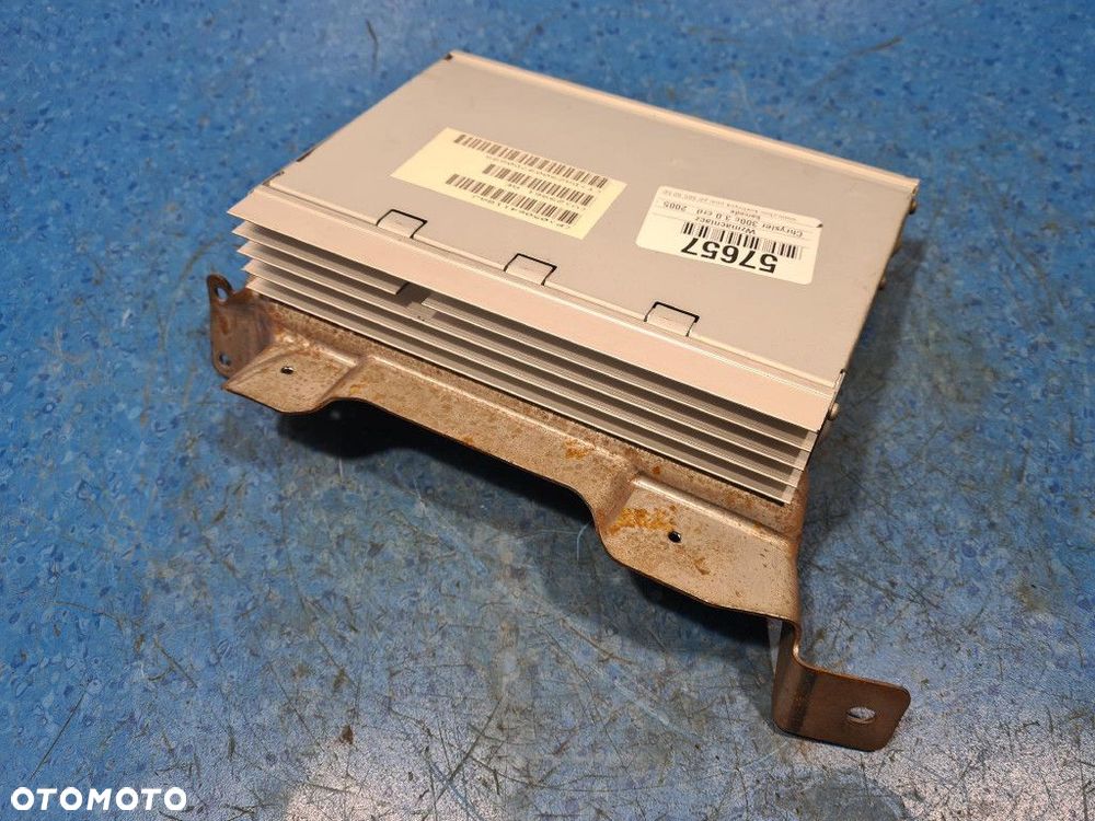 CHRYSLER 300C 3.0 CRD WZMACNIACZ P05064118AJ - 4