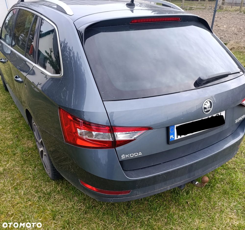 Skoda Superb 1.6 TDI Ambition - 4