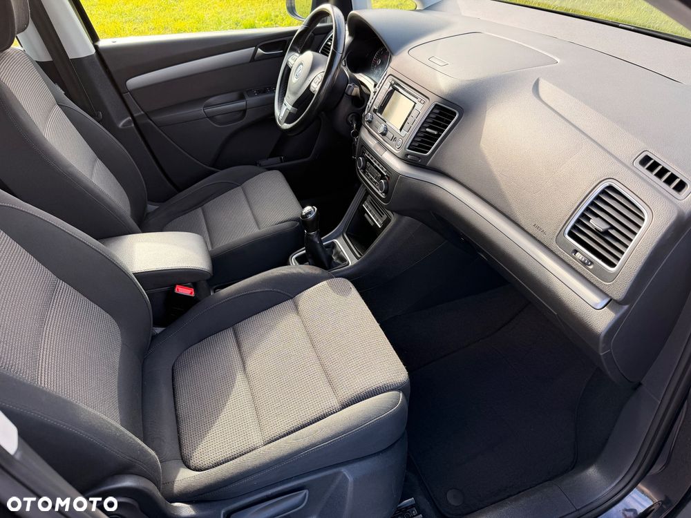 Volkswagen Sharan - 21