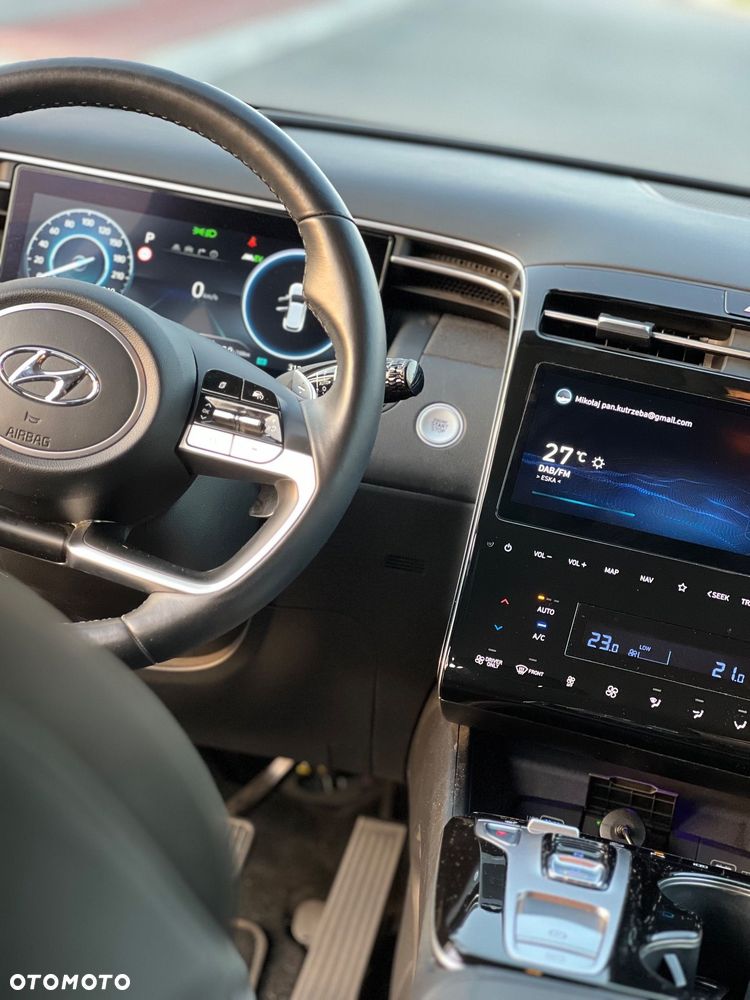 Hyundai Tucson 1.6 T-GDi HEV Executive 2WD - 23