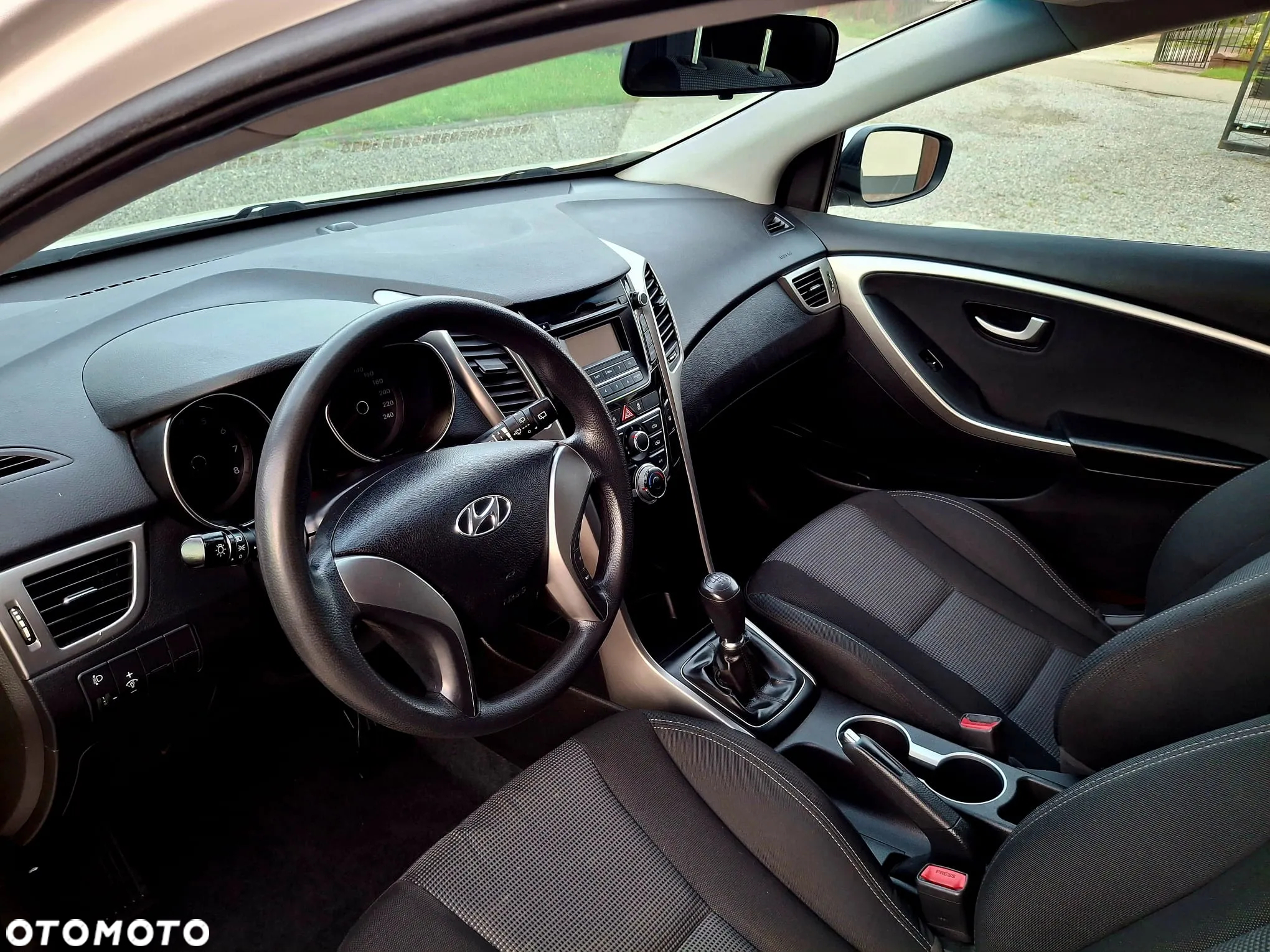 Hyundai i30 1.4 Classic + - 10