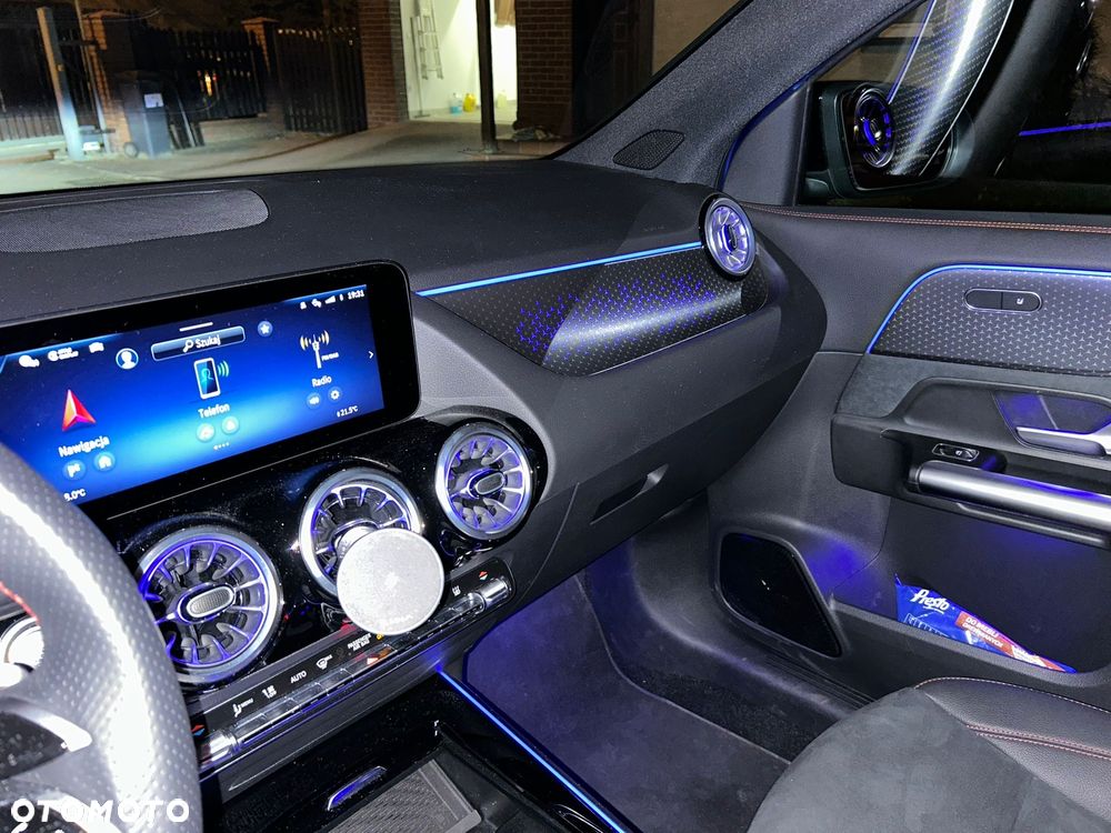 Mercedes-Benz GLA 250e AMG Line - 33