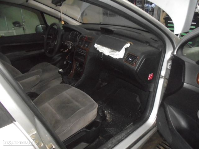 Carro MOT: 8HZ   DV4TD CXVEL:20DM14 PEUGEOT 307 2004 1.4HDI 68CV 5P CINZA DIESEL - 5