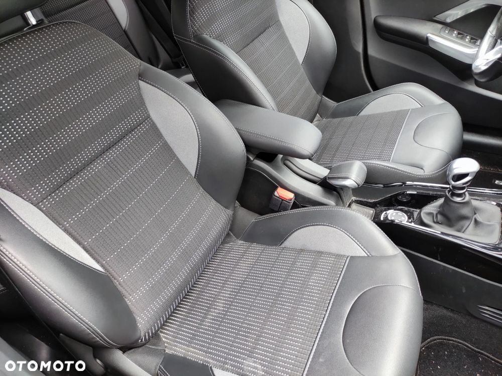 Peugeot 2008 PureTech 110 Stop&Start Allure - 17