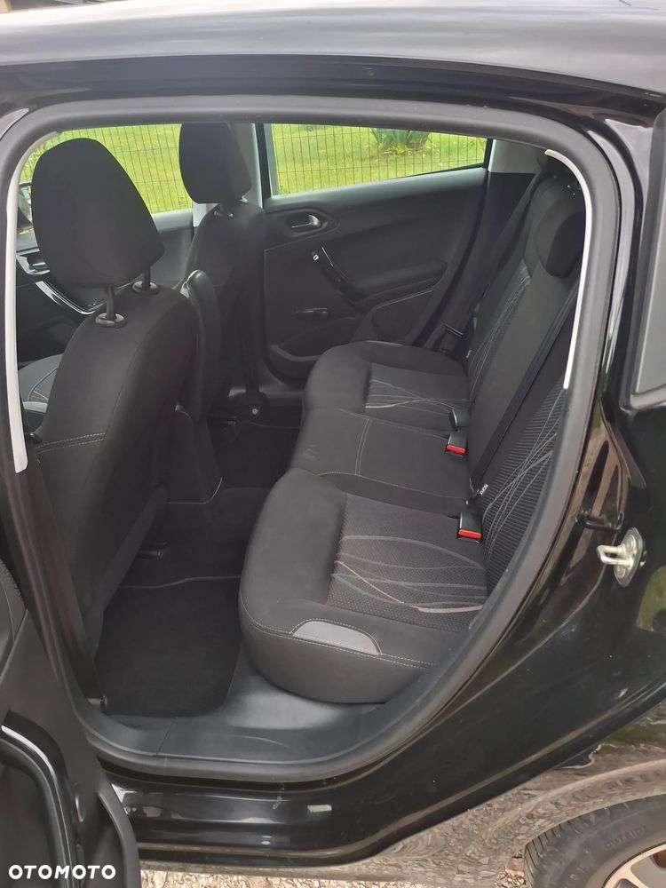 Peugeot 208 82 VTI Active - 3
