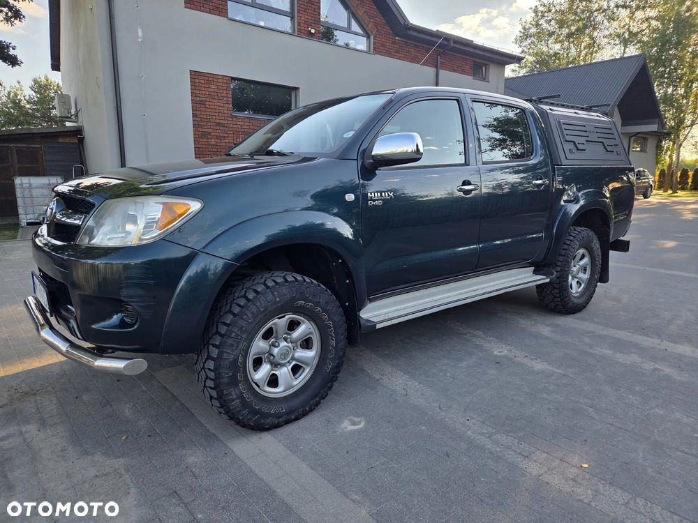 Toyota Hilux 2.5 D-4D DLX - 2