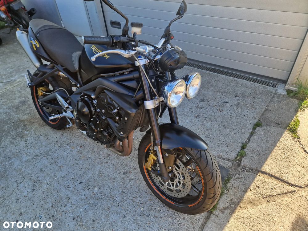 Triumph Street Triple - 3