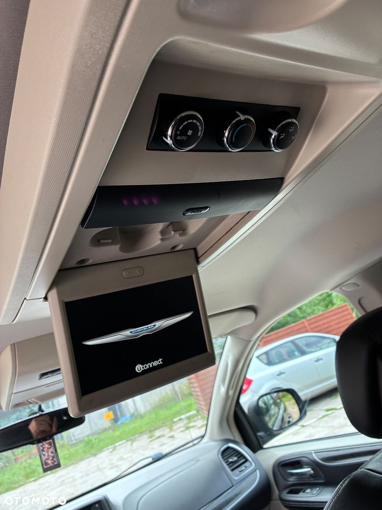 Chrysler Town & Country 3.6 Touring - 5