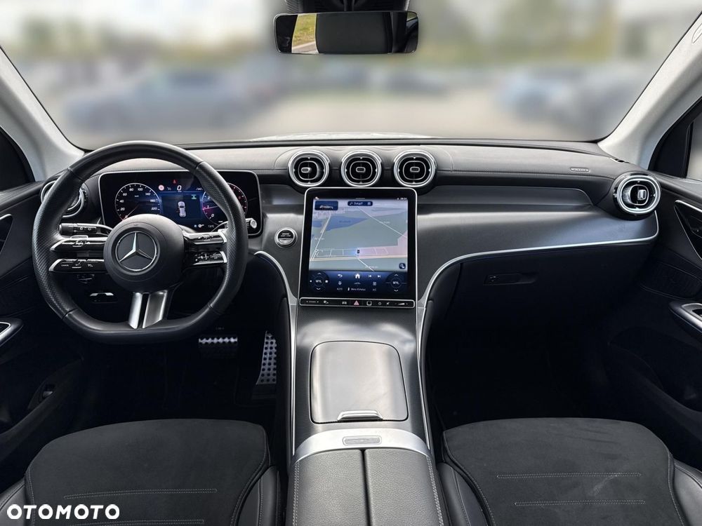 Mercedes-Benz GLC - 16