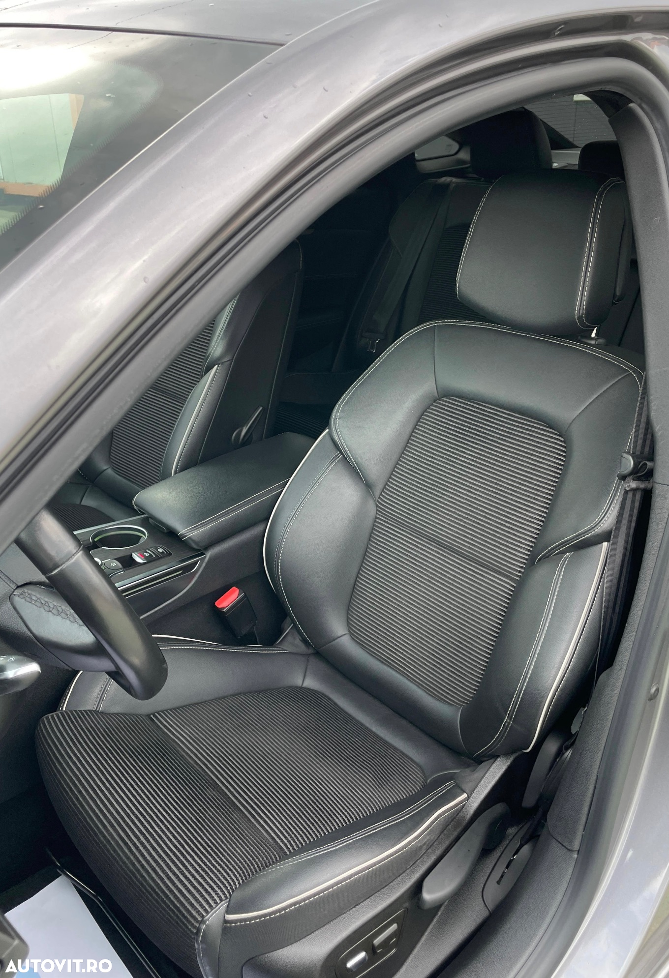 Renault Talisman Grandtour BLUE dCi 160 EDC INTENS - 31